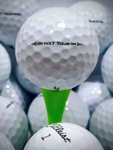 Titleist NXT TOUR 2017 golfbollar