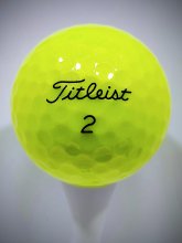 Titleist Tour Soft golfbollar yellow