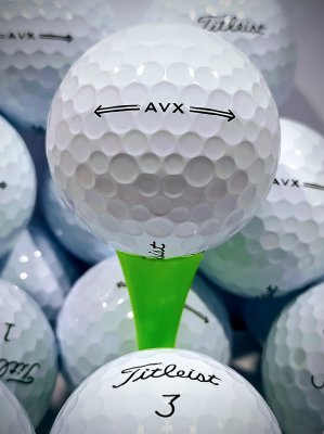 Titleist AVX 2023 golfbollar