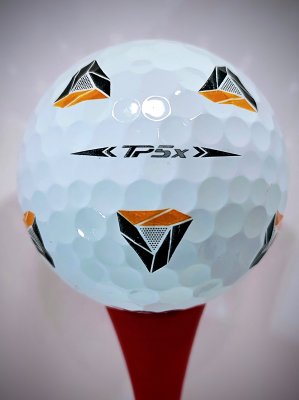 TaylorMade TP5x Pix 2023 Golfbollar