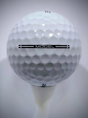 Wilson Staff MODEL golfbollar